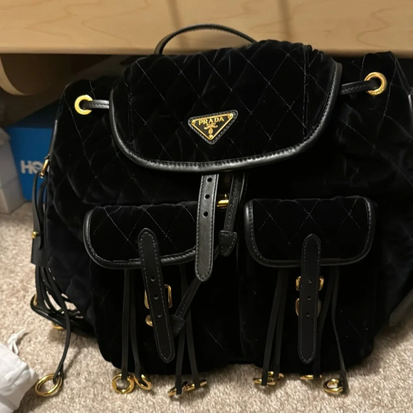 Velvet Prada Backpack never used - Picture 1 of 5